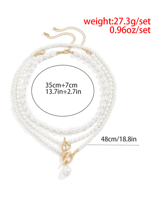 Baroque pearl necklace